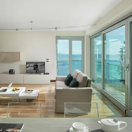Arentz - Side Sea View Apartment *
